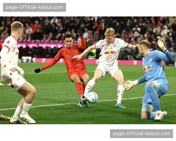 诺伊尔神扑后怒吼,力保拜仁客场对阵阿森纳的领先优势 诺伊尔神扑后怒吼,力保拜仁客场对阵阿森纳的领先优势