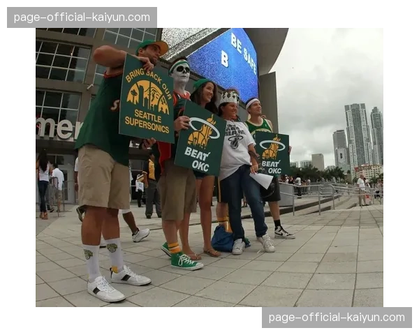 西雅图篮球回归预热，前超音速球星现身签售